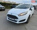 Белый Форд Фиеста, объемом двигателя 1 л и пробегом 145 тыс. км за 5000 $, фото 1 на Automoto.ua
