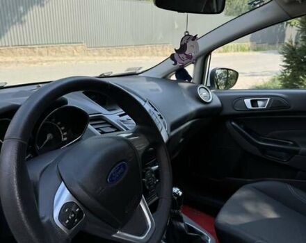 Білий Форд Фієста, об'ємом двигуна 1.5 л та пробігом 289 тис. км за 5900 $, фото 3 на Automoto.ua