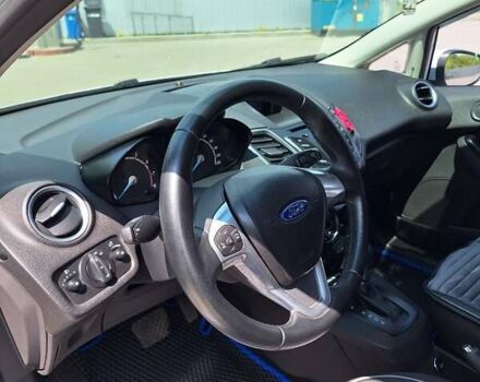 Белый Форд Фиеста, объемом двигателя 1.6 л и пробегом 85 тыс. км за 8100 $, фото 8 на Automoto.ua