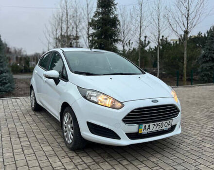 Белый Форд Фиеста, объемом двигателя 1 л и пробегом 32 тыс. км за 7100 $, фото 2 на Automoto.ua