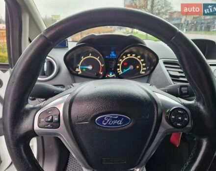 Белый Форд Фиеста, объемом двигателя 1.5 л и пробегом 140 тыс. км за 7000 $, фото 14 на Automoto.ua