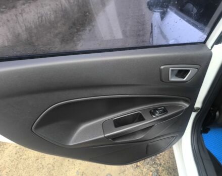 Білий Форд Фієста, об'ємом двигуна 1.5 л та пробігом 190 тис. км за 7625 $, фото 20 на Automoto.ua