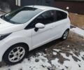 Білий Форд Фієста, об'ємом двигуна 1 л та пробігом 193 тис. км за 6609 $, фото 1 на Automoto.ua