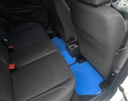 Білий Форд Фієста, об'ємом двигуна 1.5 л та пробігом 190 тис. км за 7625 $, фото 15 на Automoto.ua