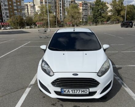 Белый Форд Фиеста, объемом двигателя 1 л и пробегом 104 тыс. км за 5600 $, фото 2 на Automoto.ua