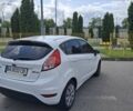 Белый Форд Фиеста, объемом двигателя 1 л и пробегом 60 тыс. км за 7000 $, фото 2 на Automoto.ua