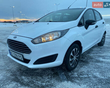 Белый Форд Фиеста, объемом двигателя 1 л и пробегом 200 тыс. км за 4500 $, фото 6 на Automoto.ua