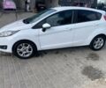 Белый Форд Фиеста, объемом двигателя 1 л и пробегом 139 тыс. км за 6700 $, фото 3 на Automoto.ua