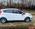 Білий Форд Фієста, об'ємом двигуна 1.5 л та пробігом 190 тис. км за 7500 $, фото 3 на Automoto.ua