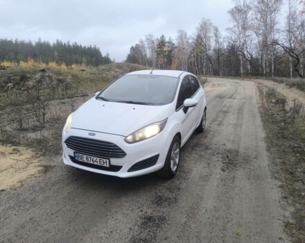 Білий Форд Фієста, об'ємом двигуна 1.5 л та пробігом 190 тис. км за 7625 $, фото 1 на Automoto.ua