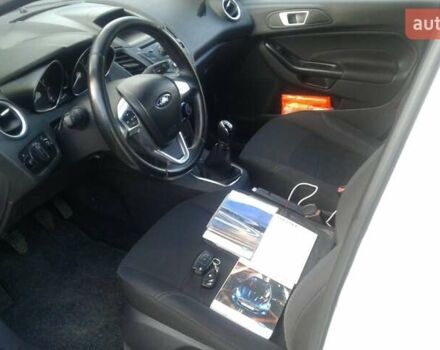 Білий Форд Фієста, об'ємом двигуна 1 л та пробігом 189 тис. км за 5250 $, фото 7 на Automoto.ua