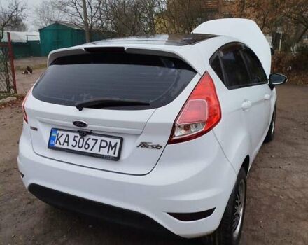 Білий Форд Фієста, об'ємом двигуна 1.5 л та пробігом 143 тис. км за 6500 $, фото 3 на Automoto.ua