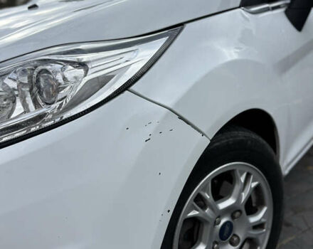 Форд Фиеста 2013 в Шепетовке на Automoto.ua Белый Форд Фиеста, объемом двигателя 1.6 л и пробегом 175 тыс. км за 7100 $, фото 7 на Automoto.ua