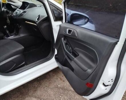 Білий Форд Фієста, об'ємом двигуна 1.5 л та пробігом 143 тис. км за 6500 $, фото 6 на Automoto.ua