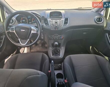 Белый Форд Фиеста, объемом двигателя 1.5 л и пробегом 218 тыс. км за 6999 $, фото 30 на Automoto.ua