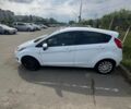 Білий Форд Фієста, об'ємом двигуна 1 л та пробігом 145 тис. км за 6000 $, фото 2 на Automoto.ua