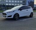 Білий Форд Фієста, об'ємом двигуна 1.24 л та пробігом 150 тис. км за 6000 $, фото 32 на Automoto.ua
