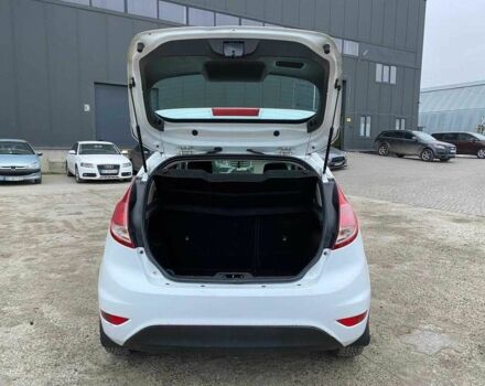 Белый Форд Фиеста, объемом двигателя 1 л и пробегом 200 тыс. км за 4500 $, фото 17 на Automoto.ua