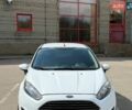 Белый Форд Фиеста, объемом двигателя 1 л и пробегом 175 тыс. км за 5900 $, фото 9 на Automoto.ua