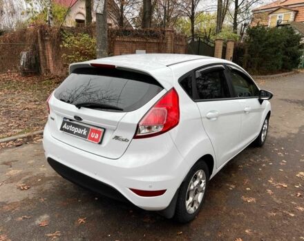 Белый Форд Фиеста, объемом двигателя 1 л и пробегом 151 тыс. км за 6940 $, фото 4 на Automoto.ua