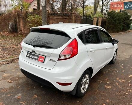 Белый Форд Фиеста, объемом двигателя 1 л и пробегом 151 тыс. км за 6940 $, фото 4 на Automoto.ua