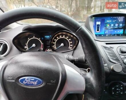 Білий Форд Фієста, об'ємом двигуна 1.5 л та пробігом 143 тис. км за 6500 $, фото 9 на Automoto.ua