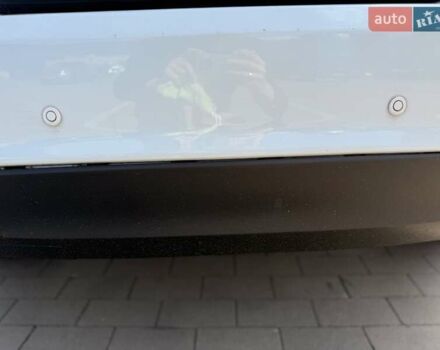 Білий Форд Фієста, об'ємом двигуна 1.5 л та пробігом 110 тис. км за 8500 $, фото 18 на Automoto.ua