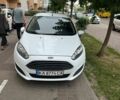 Білий Форд Фієста, об'ємом двигуна 1 л та пробігом 120 тис. км за 5600 $, фото 3 на Automoto.ua