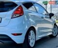 Білий Форд Фієста, об'ємом двигуна 1 л та пробігом 221 тис. км за 5100 $, фото 4 на Automoto.ua