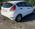 Білий Форд Фієста, об'ємом двигуна 1 л та пробігом 165 тис. км за 3200 $, фото 3 на Automoto.ua