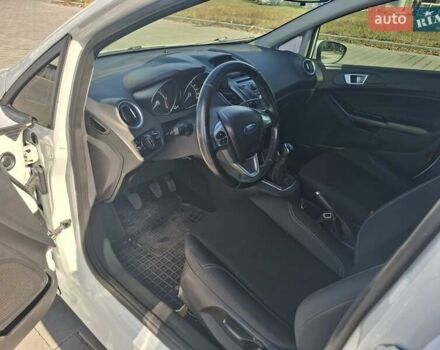 Белый Форд Фиеста, объемом двигателя 1.5 л и пробегом 218 тыс. км за 6999 $, фото 11 на Automoto.ua