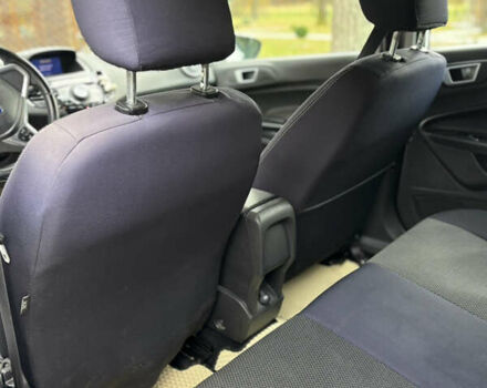 Форд Фиеста 2013 в Шепетовке на Automoto.ua Белый Форд Фиеста, объемом двигателя 1.6 л и пробегом 175 тыс. км за 7100 $, фото 12 на Automoto.ua