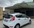 Белый Форд Фиеста, объемом двигателя 1 л и пробегом 75 тыс. км за 6000 $, фото 3 на Automoto.ua