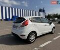 Білий Форд Фієста, об'ємом двигуна 1.5 л та пробігом 110 тис. км за 8500 $, фото 4 на Automoto.ua