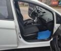 Білий Форд Фієста, об'ємом двигуна 1.5 л та пробігом 190 тис. км за 7500 $, фото 4 на Automoto.ua
