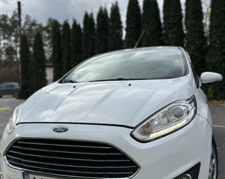 Форд Фиеста 2013 в Шепетовке на Automoto.ua Белый Форд Фиеста, объемом двигателя 1.6 л и пробегом 175 тыс. км за 7100 $, фото 1 на Automoto.ua