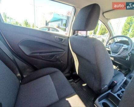 Белый Форд Фиеста, объемом двигателя 1 л и пробегом 69 тыс. км за 7100 $, фото 16 на Automoto.ua