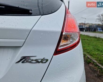 Белый Форд Фиеста, объемом двигателя 1.5 л и пробегом 140 тыс. км за 7000 $, фото 23 на Automoto.ua