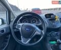 Белый Форд Фиеста, объемом двигателя 1 л и пробегом 134 тыс. км за 5700 $, фото 13 на Automoto.ua