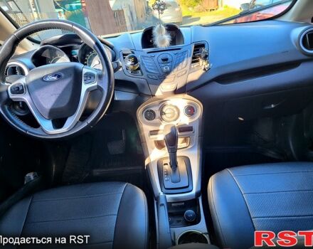 Белый Форд Фиеста, объемом двигателя 1.6 л и пробегом 130 тыс. км за 7100 $, фото 7 на Automoto.ua