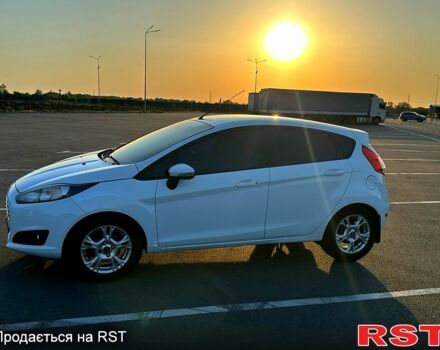 Білий Форд Фієста, об'ємом двигуна 1 л та пробігом 115 тис. км за 8500 $, фото 5 на Automoto.ua