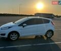 Білий Форд Фієста, об'ємом двигуна 1 л та пробігом 117 тис. км за 7900 $, фото 1 на Automoto.ua
