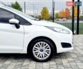 Білий Форд Фієста, об'ємом двигуна 1 л та пробігом 60 тис. км за 9900 $, фото 24 на Automoto.ua