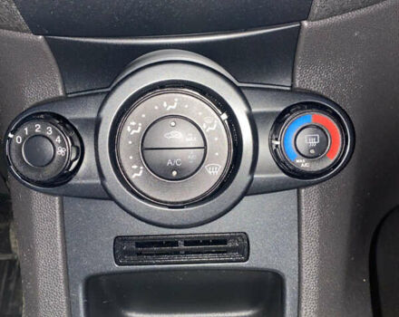 Белый Форд Фиеста, объемом двигателя 1 л и пробегом 142 тыс. км за 6700 $, фото 23 на Automoto.ua