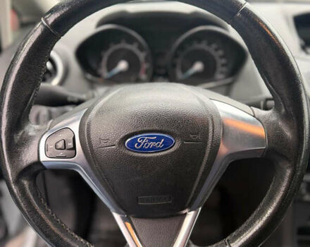 Білий Форд Фієста, об'ємом двигуна 1 л та пробігом 82 тис. км за 6699 $, фото 7 на Automoto.ua