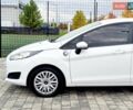Білий Форд Фієста, об'ємом двигуна 1 л та пробігом 60 тис. км за 9900 $, фото 49 на Automoto.ua