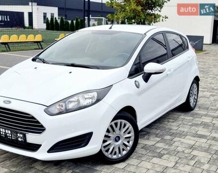 Білий Форд Фієста, об'ємом двигуна 1 л та пробігом 60 тис. км за 9900 $, фото 54 на Automoto.ua