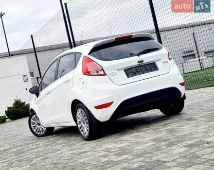 Білий Форд Фієста, об'ємом двигуна 1 л та пробігом 60 тис. км за 9900 $, фото 107 на Automoto.ua