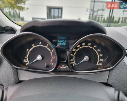 Білий Форд Фієста, об'ємом двигуна 1 л та пробігом 60 тис. км за 9900 $, фото 68 на Automoto.ua