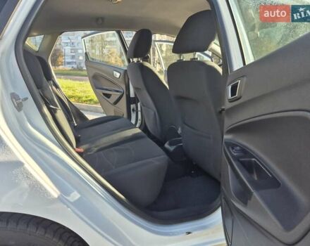 Білий Форд Фієста, об'ємом двигуна 1 л та пробігом 171 тис. км за 6499 $, фото 20 на Automoto.ua